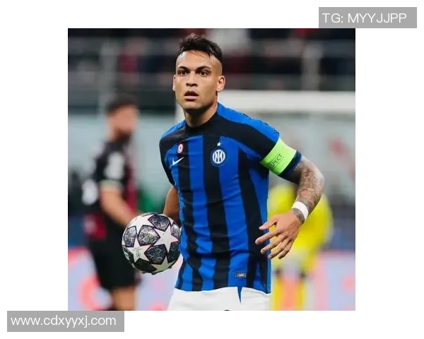 头像展示世界足球球星魅力与激情绿茵场上的荣耀时刻